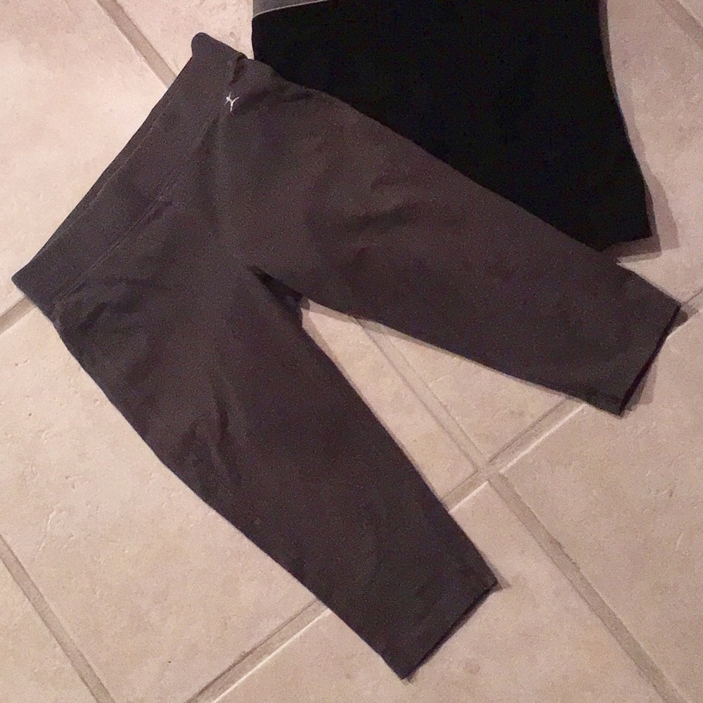 Danskin capri workout fitness legging short
